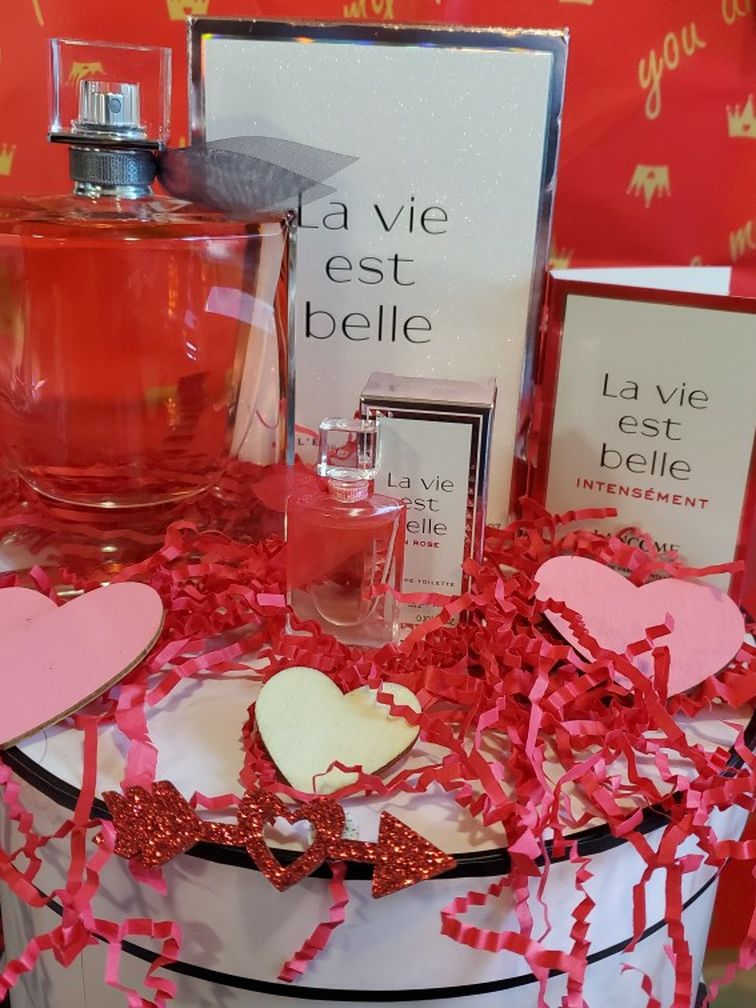 La Vie Est Belle Parfum Set 3.4oz ***FIRM PRICE ***