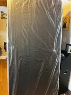 2 Brand new box springs for bed mattress