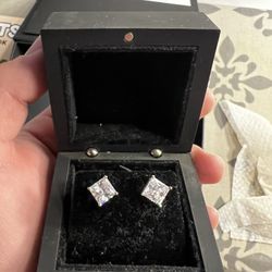 1 CT Lab Grown Diamond Earrings