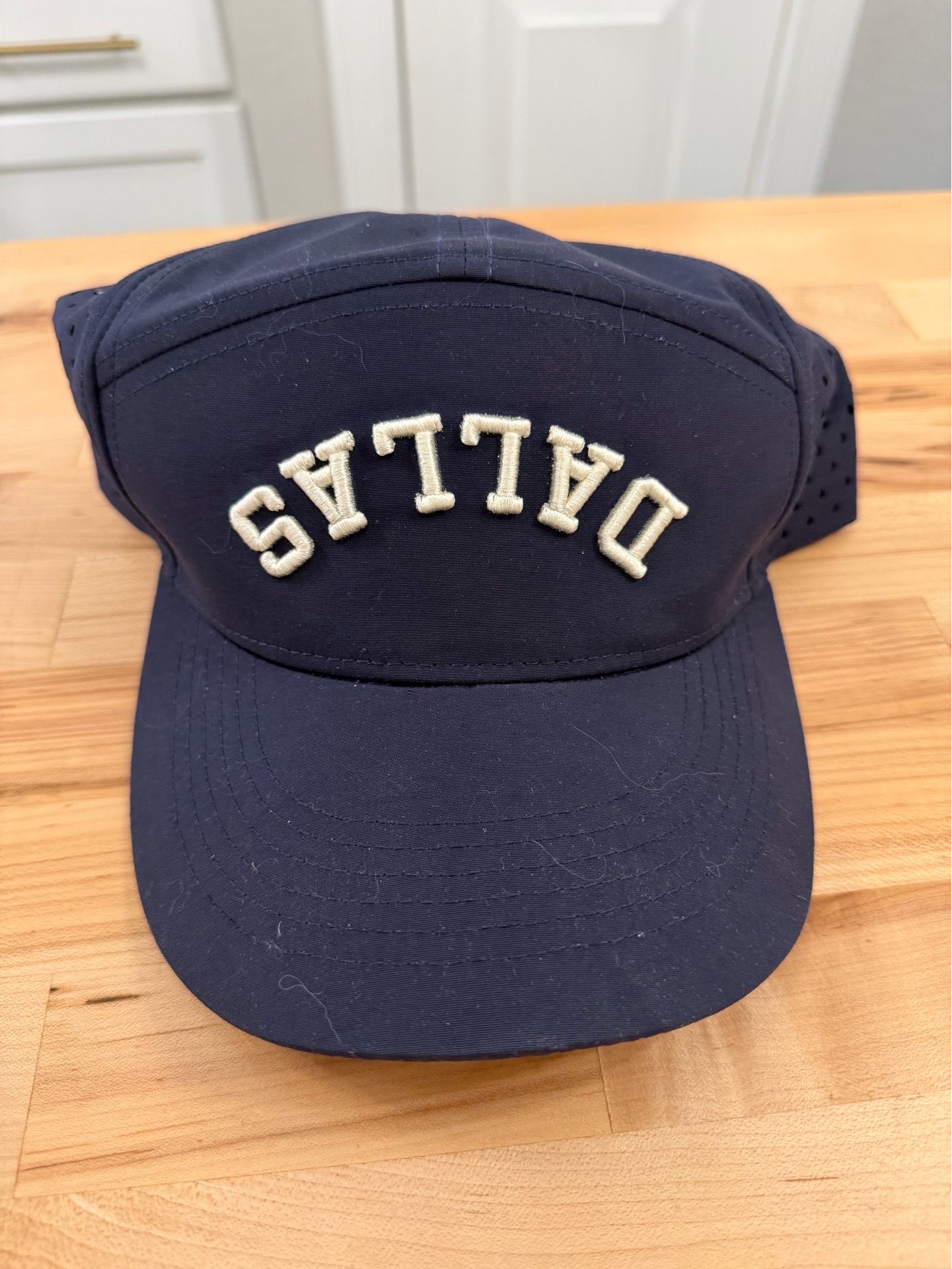 Dallas SnapBack melin style hat
