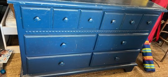 Dresser