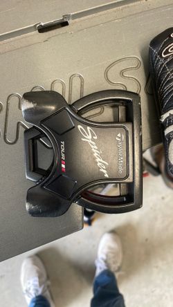 35” Taylormade Spider Tour putter