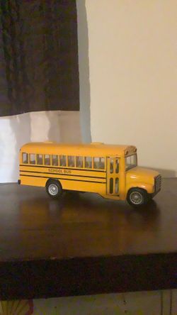 Diecast metal bus 4”