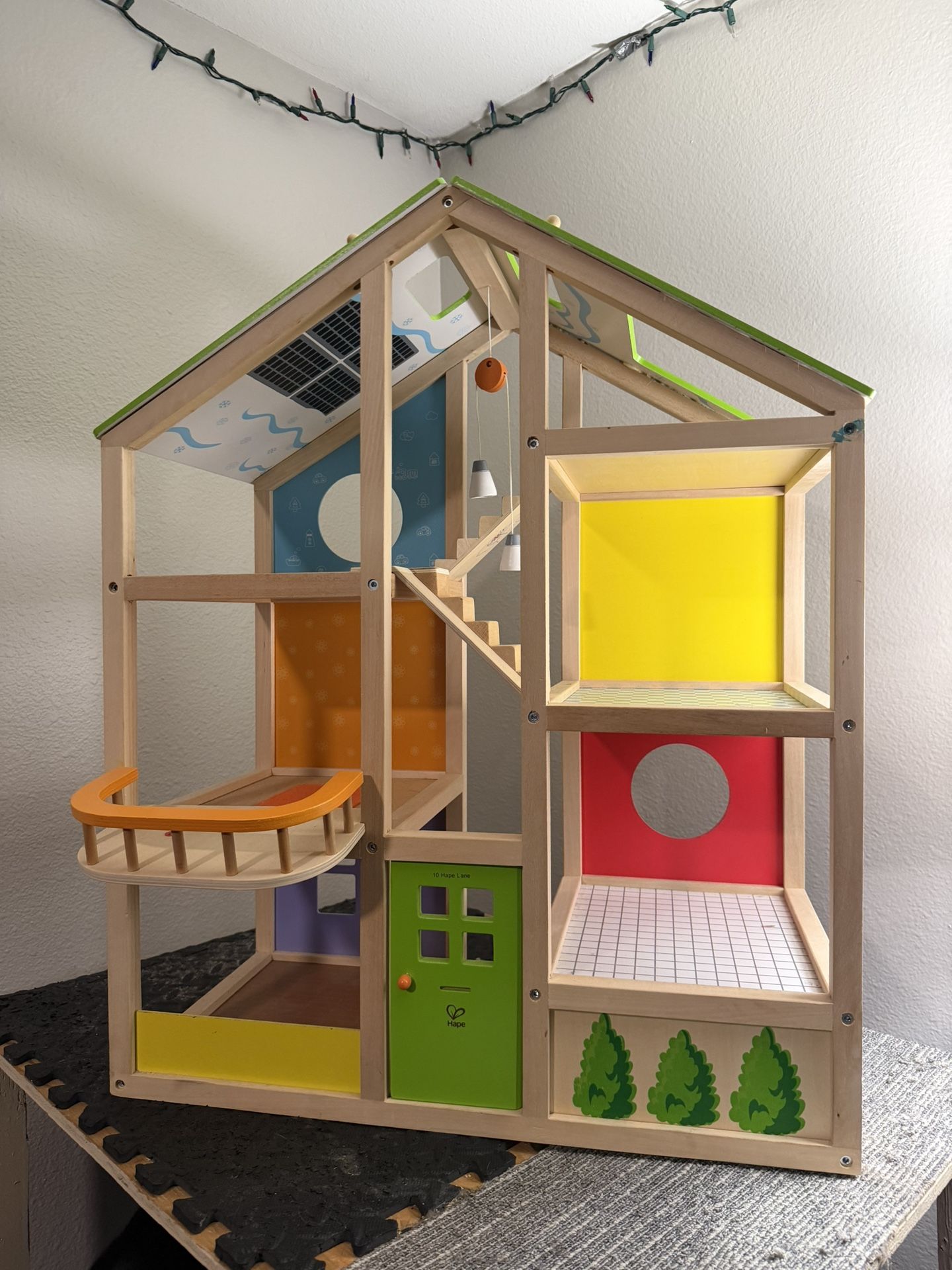 All Seasons Kids Wooden Dollhouse by Hape 