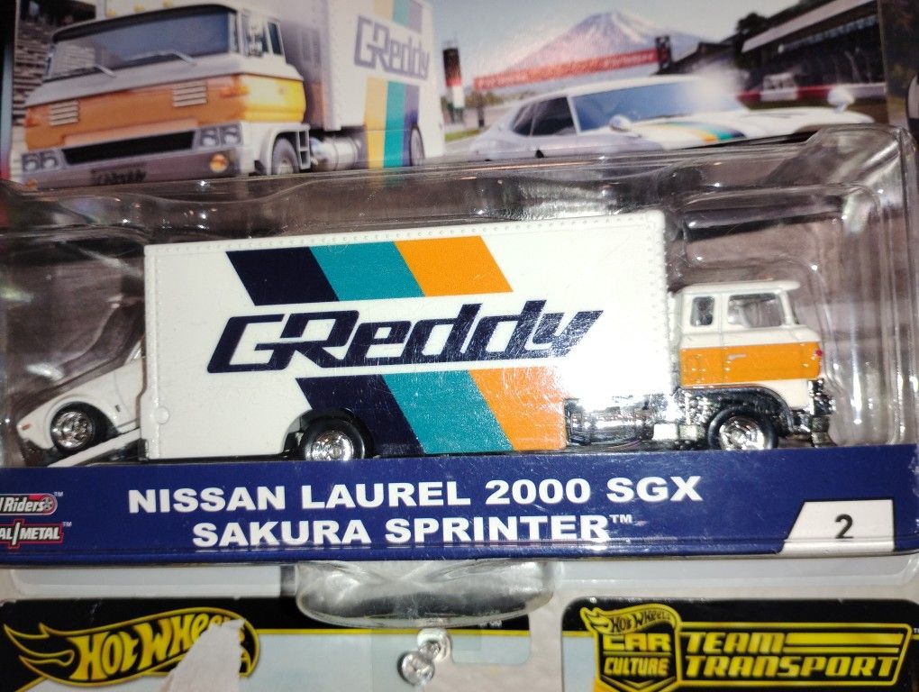 Car Culture Hotwheels Team Transport Nissan Laurel Premiump
