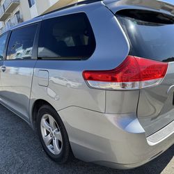 2013 Toyota Sienna