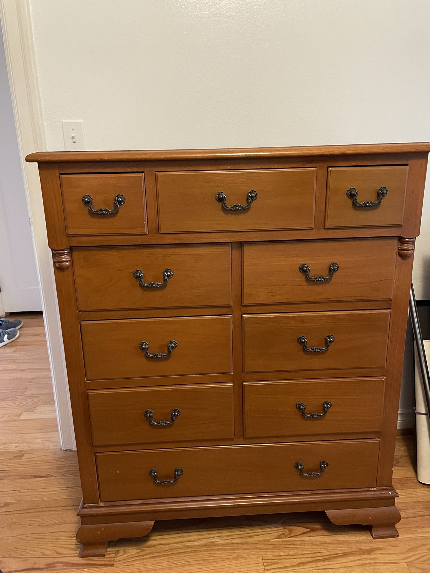 Wood Dresser
