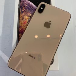 iPhone XS - Gold - 64 GB (Barely used) - Verizon for Sale in