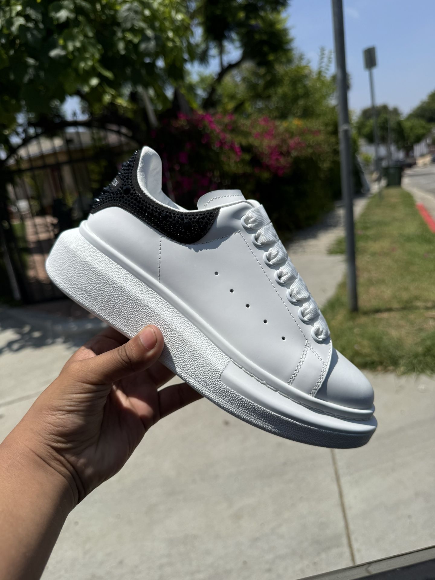 Alexander Mc Queens White/Black Rhinestone Womenโs 8/38