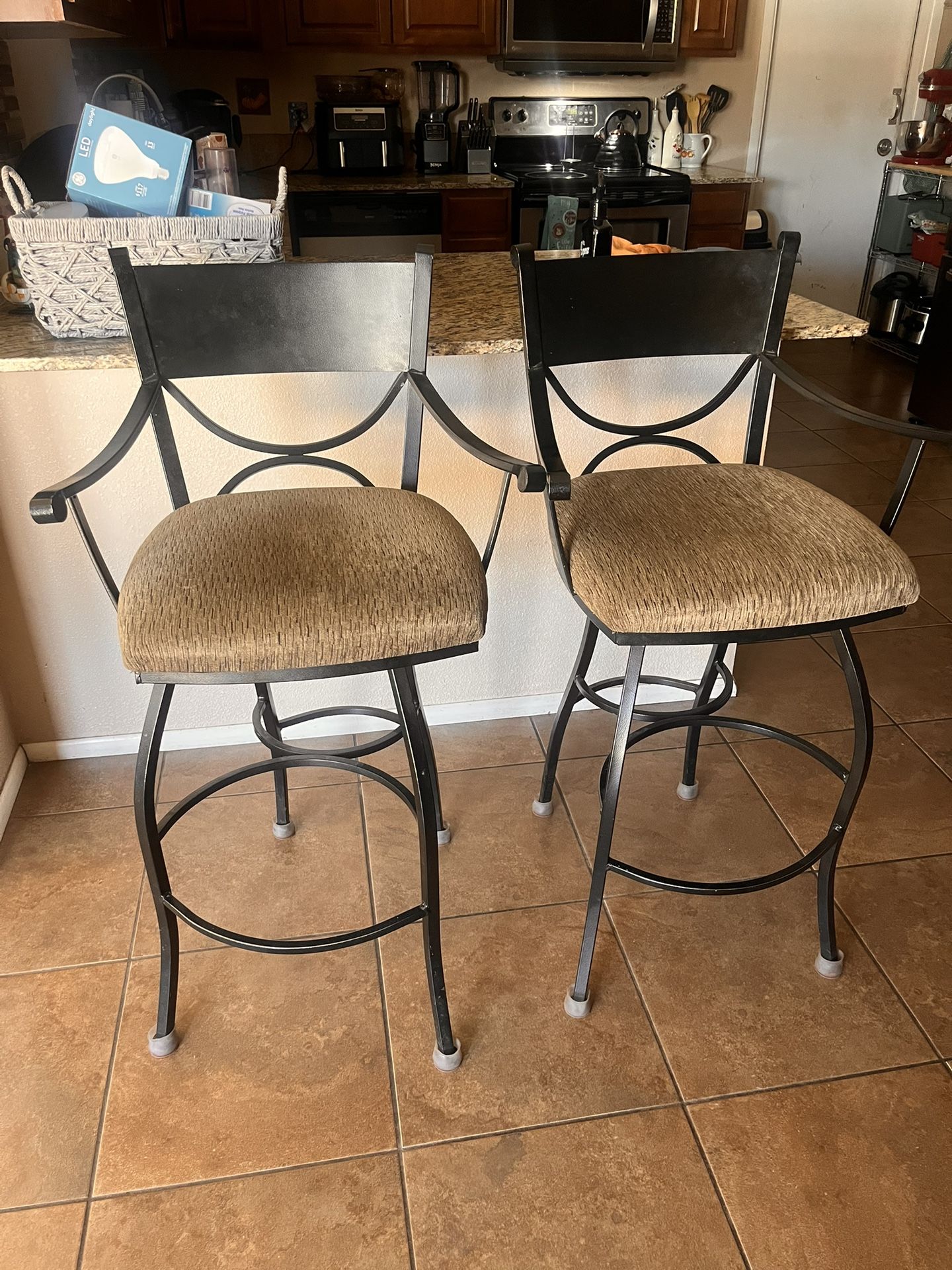 Bar Stool Swiveling Chairs