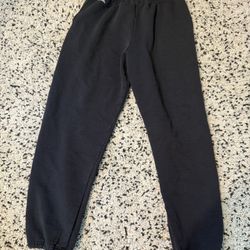Black Russel Sweats 