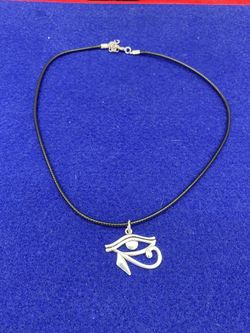  Egyptian eye of horus  Pendant With 18 Inch 5mm Silver Necklace, mix of metal.