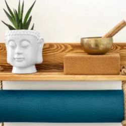Wall-hung Yoga Mat Holder and Shelf Home Decor