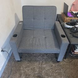 Recliner Chair With Pillow 