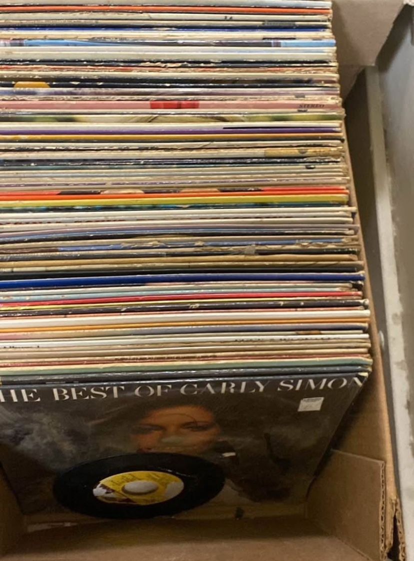 Bulk Records Shoot me an Offer(TRYING TI SELL QUICKLY)