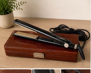 Infinity straightener