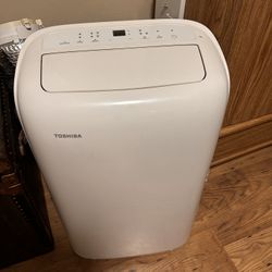 Toshiba 300 Sq FT Portable Air Conditioner 
