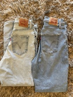 Levis