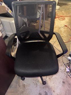 Staples Cartwright Ergonomic Fabric Swivel Task Chair, Black (ST63106-CC)
