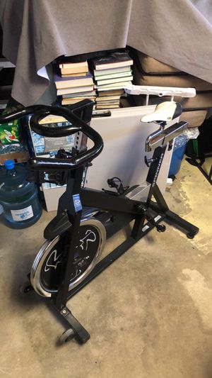 Photo PRO sport spinner bike gym equipment for sale excellent condition