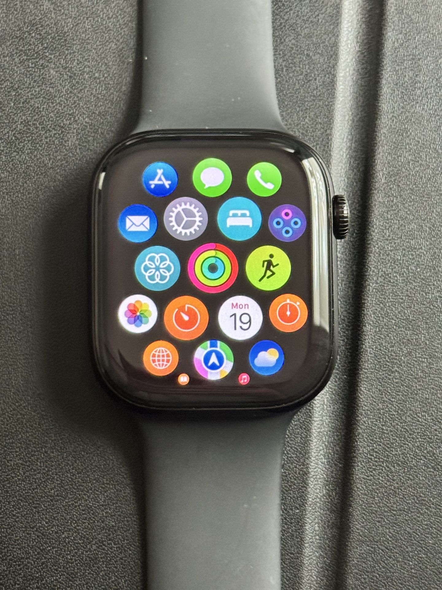 Apple Watch Series 10 [GPS + Cellular 46mm case]