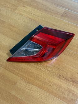 2016 Honda Civic Passenger Side Rear Taillight