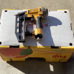 Dewalt nail gun Volks very good