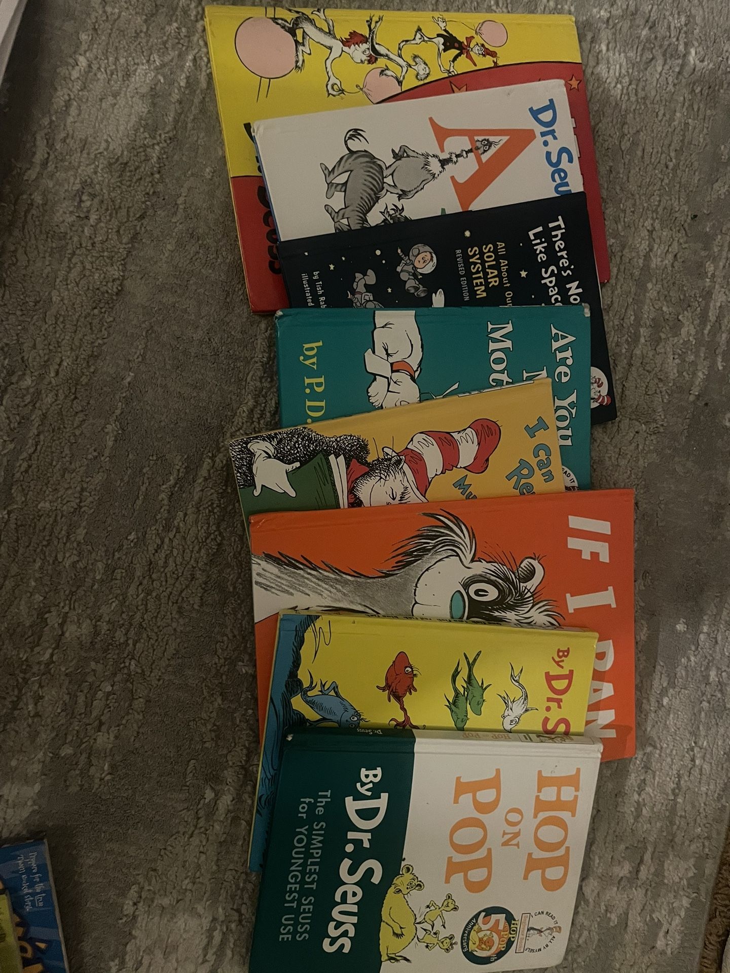 8 Dr. Seuss Books