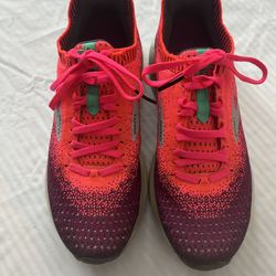 Women’s Brooks Levitate Running Shoes 