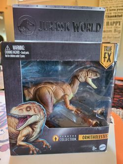 Jurassic World Hammond Collection Ornitholestes Dinosaur Figure