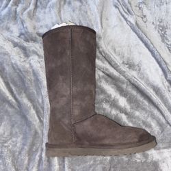 UGG Classic Tall Size 7 Dark Brown 