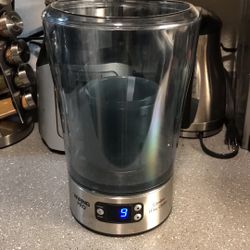 Cordless wine chiller