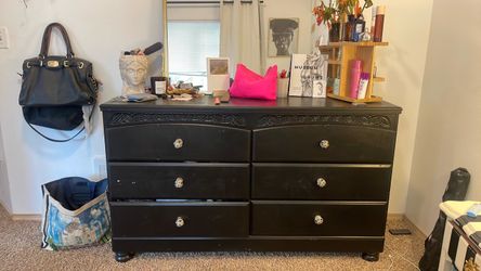Black dresser