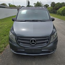 2016 MERCEDEZ METRIS