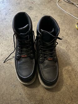Lugs steel toes boots size 11