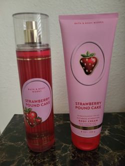 BBW Strawberry Pound Cake Set