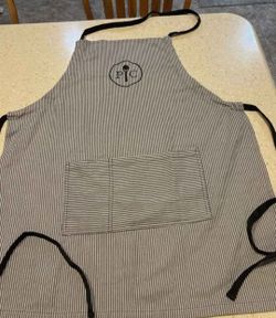 Pampered chef apron