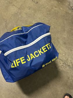 Life jacket West marine 4 pack never used