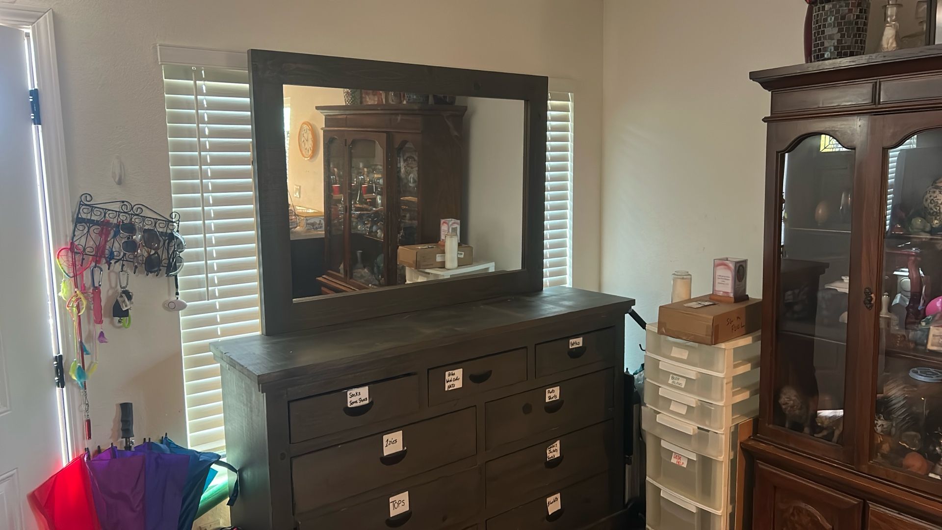 Dresser/Mirror