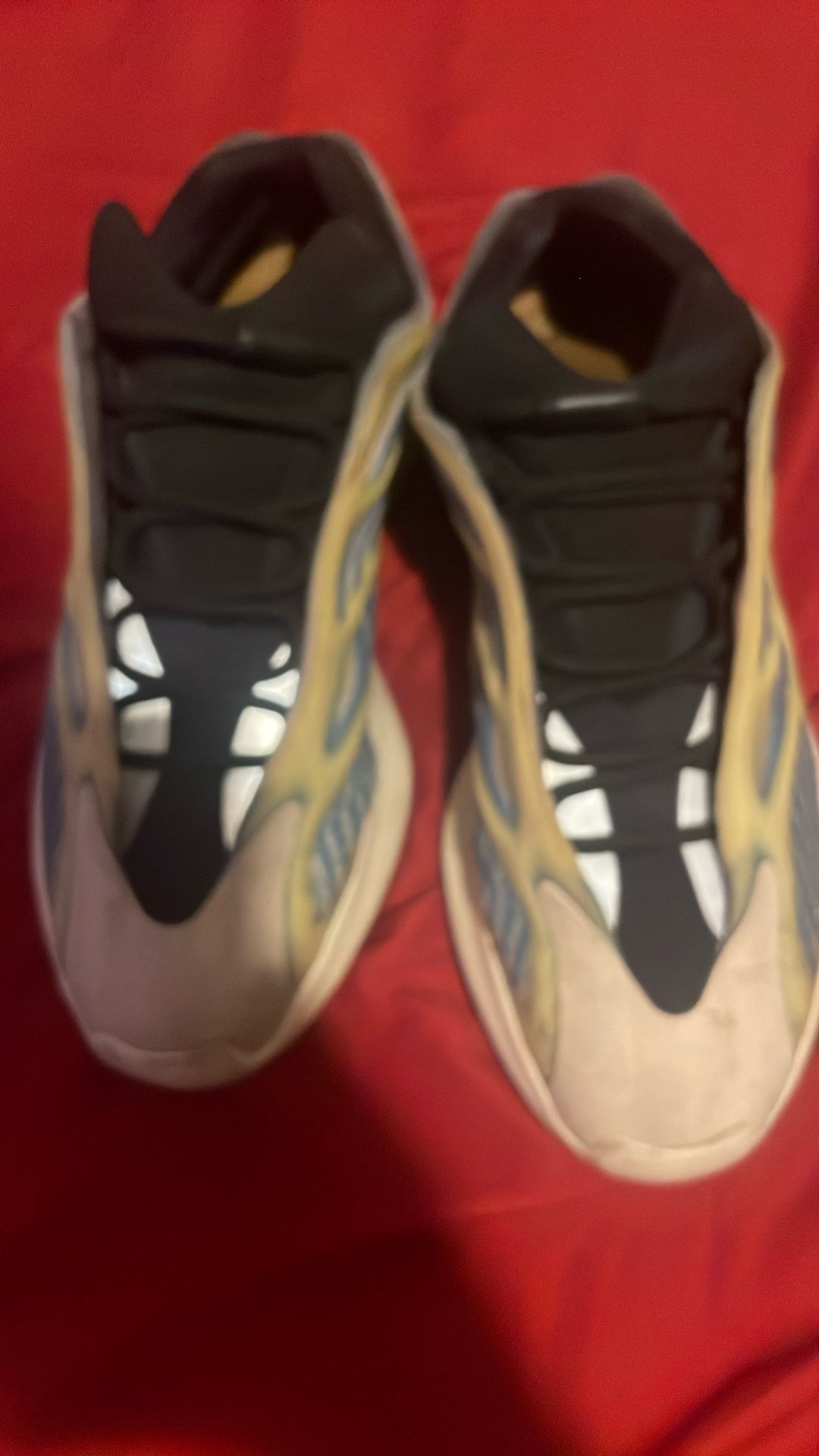 Yeezy 700 Glow In The Dark