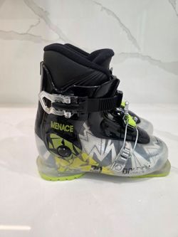 Ski boots 20 / 20.5 kids 12 / 13 size