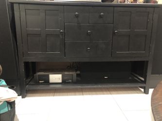 80 Muebles solamente