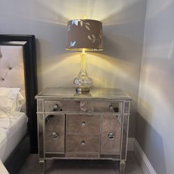 2 Mirrored Nightstands