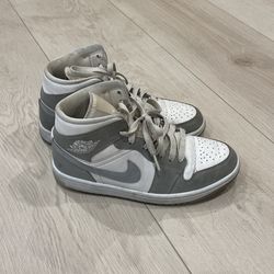 Jordan 1s Wolf Gray High Tops