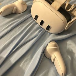 Vr With Modded Gorilla And 2 Accounts With A lot Of Games