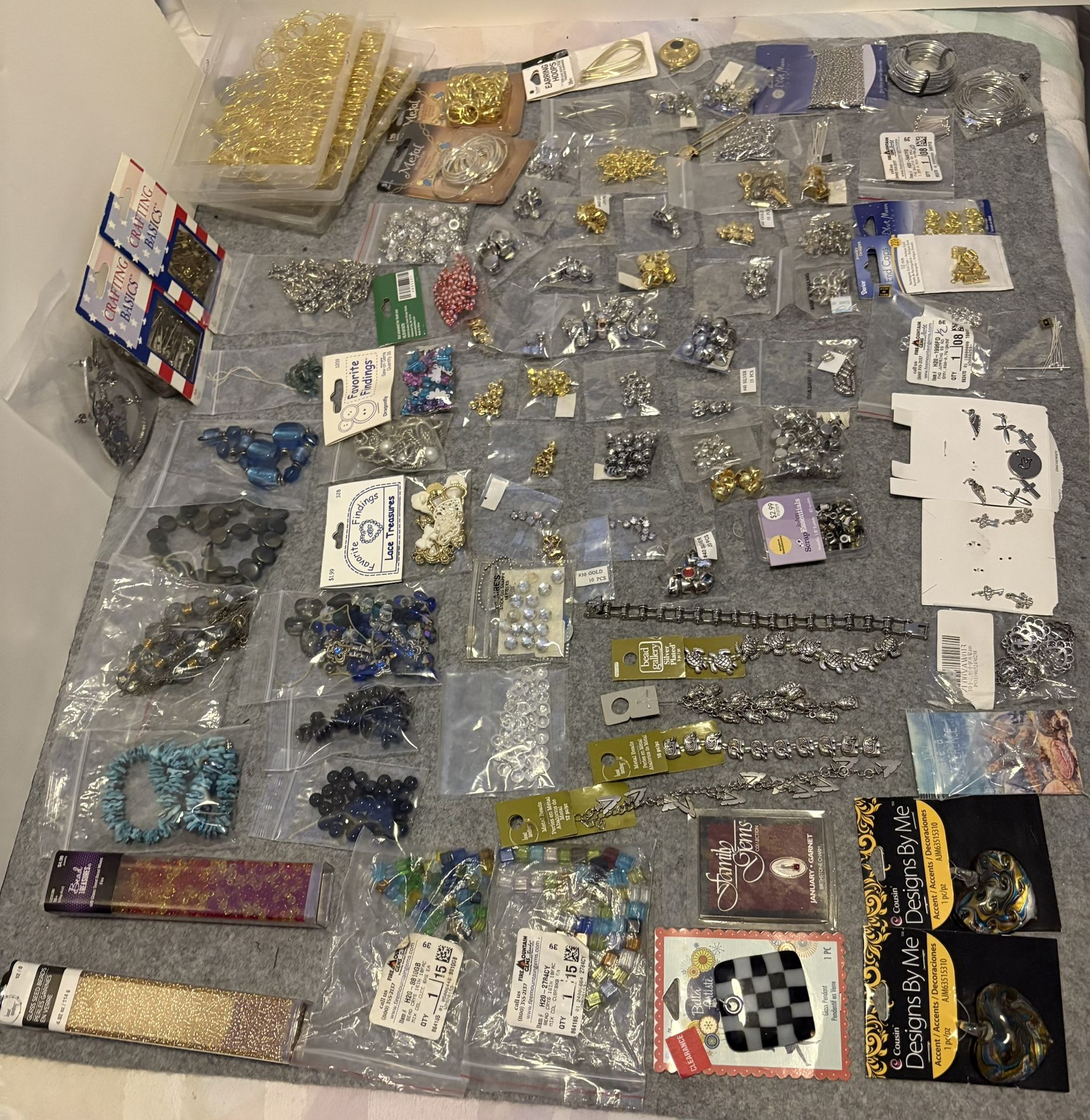 JEWELRY KRAFT LOT
