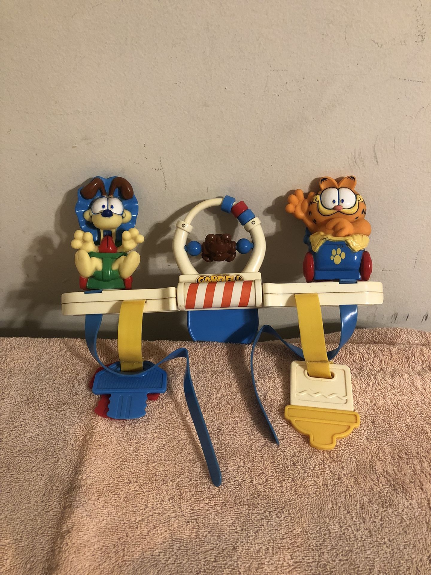 Vintage 1991 Remco Baby Garfield Stroller/Car Seat Toy With Straps