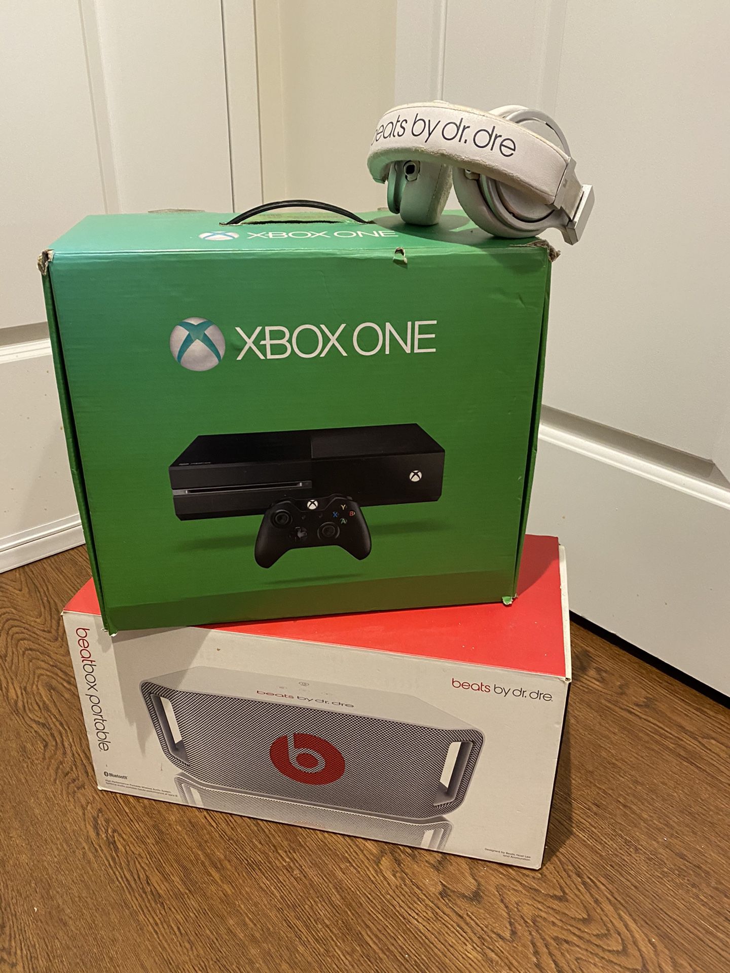 FRIDAY SPECIAL!! Get your Xbox 1, Beatbox Portable, and Beats by Dre Headphones Today!