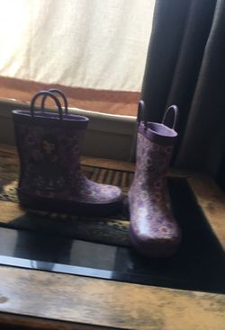 Rainboot size 9
