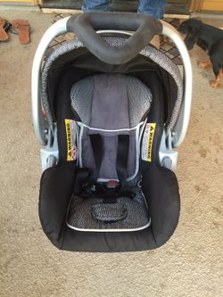 Infant car seat !!